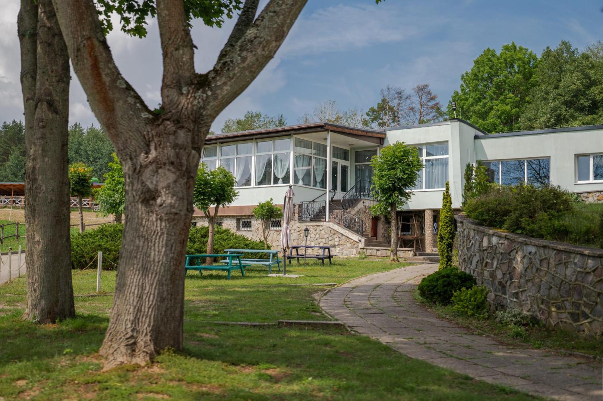 Osrodek Wypoczynkowy Lesne Ustronie Hostel Witnica Ngoại thất bức ảnh